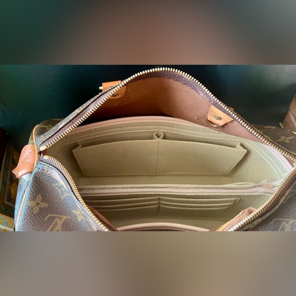 Auth Louis Vuitton Monogram Speedy 30 with Lock and Key - Picture 14 of 15